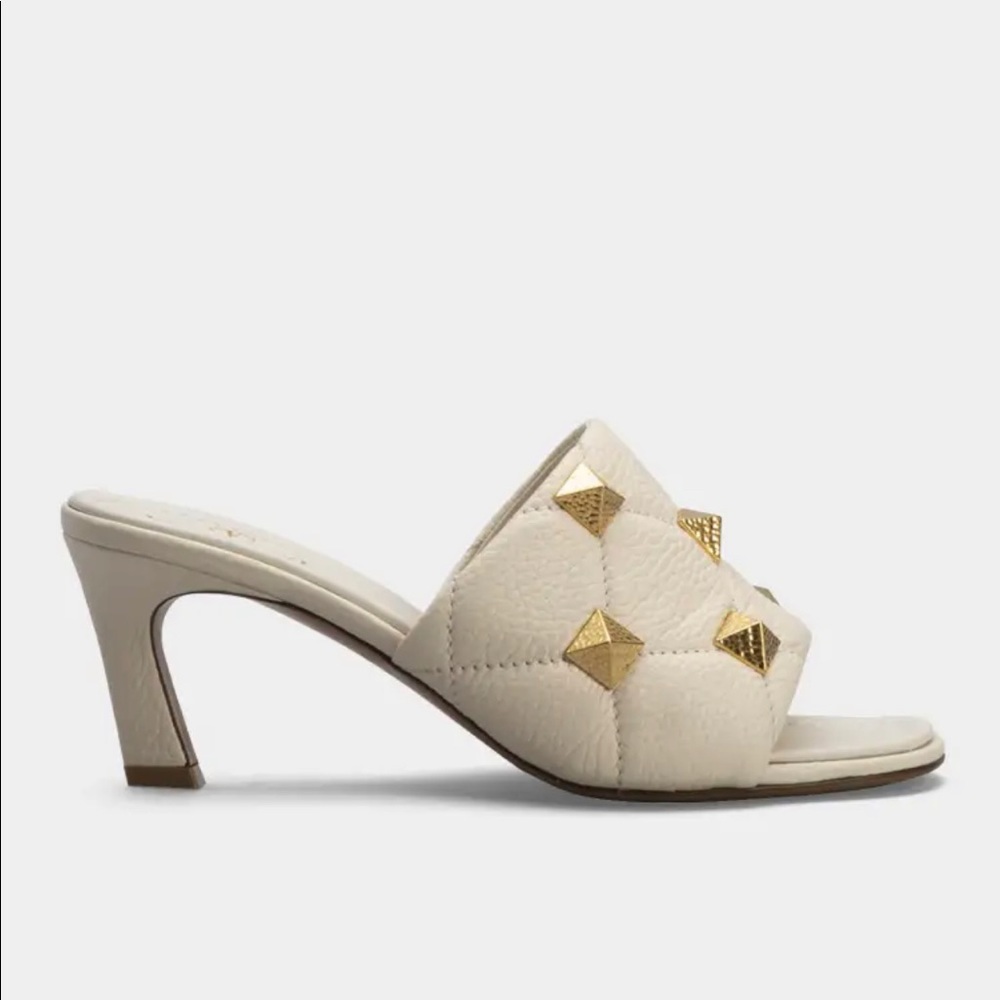 Nib Valentino Garavani Roman Stud Sandals, 36